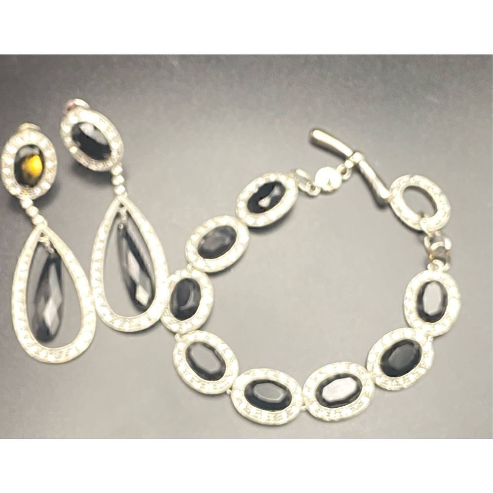 Monet black and silver vintage bracelet and earrings see rhinestone clip